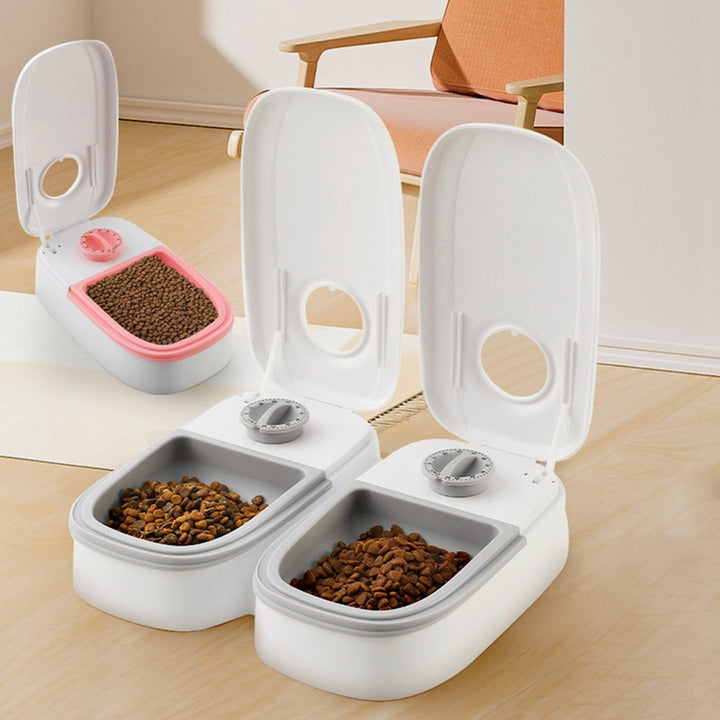 Smart Automatic Pet Food Dispenser - Gravity Feeder | Paw Paw Trails